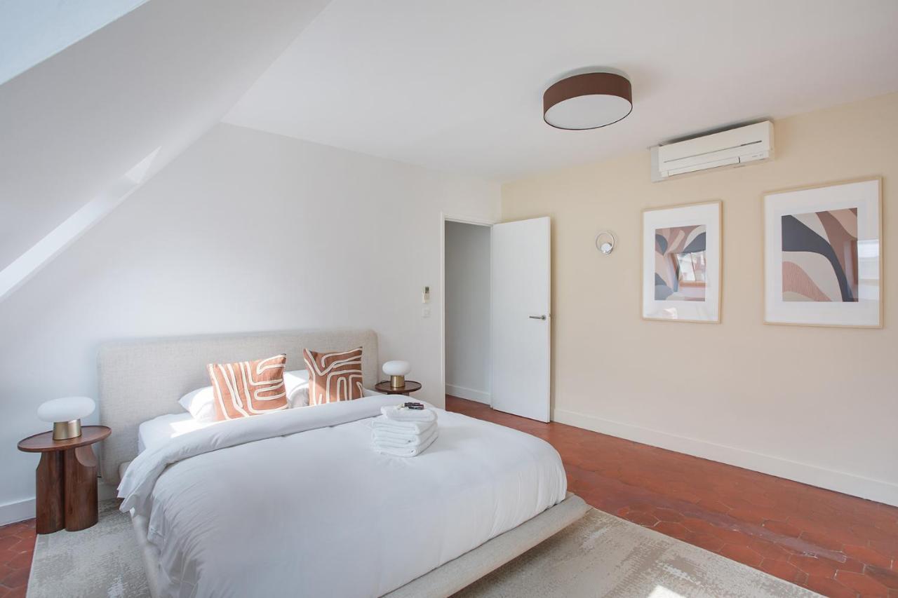 Apartement Montaigne George V By Studio Prestige Párizs Kültér fotó